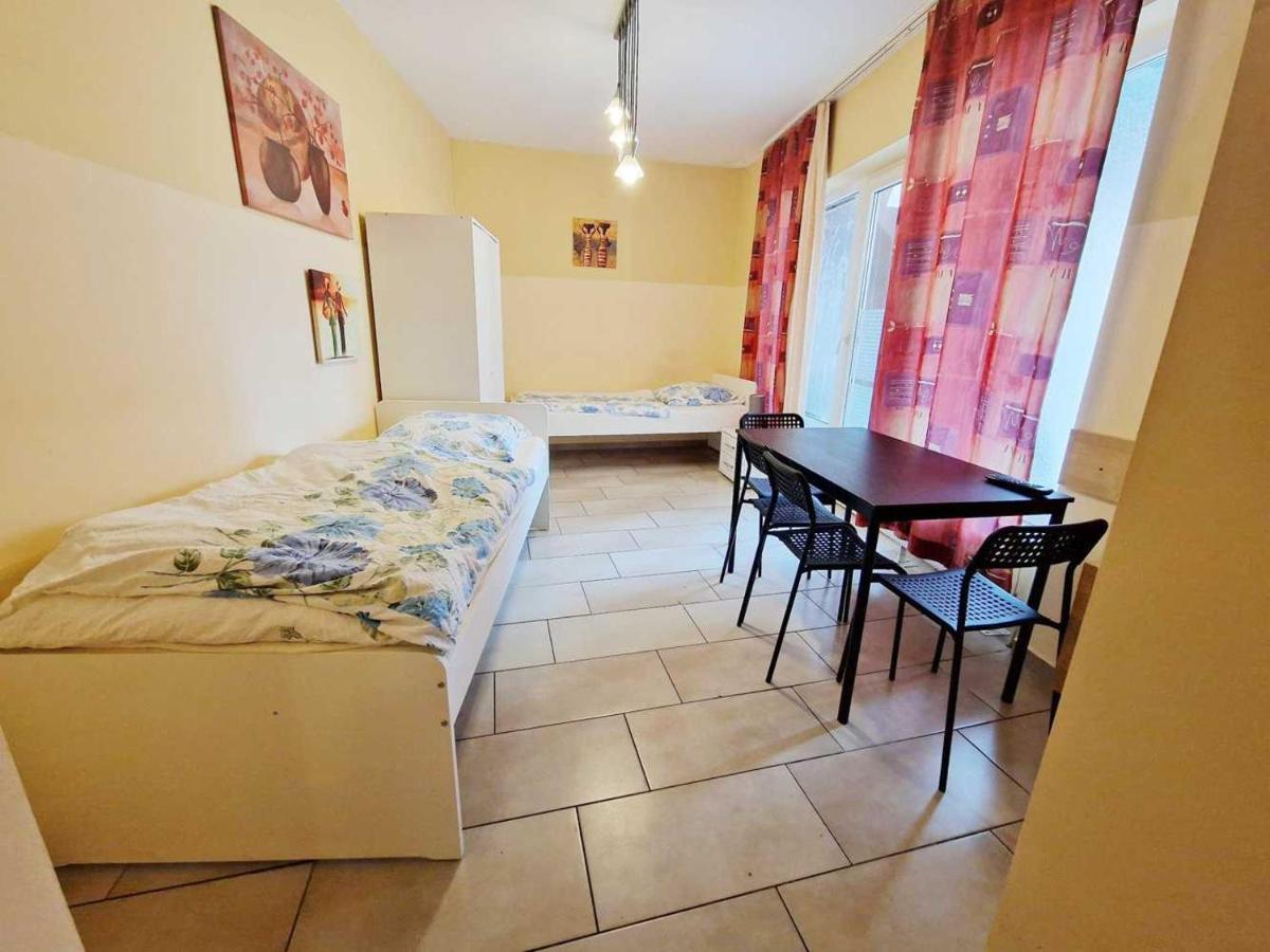 Cozy Apartments In Muelheim Cologne Extérieur photo
